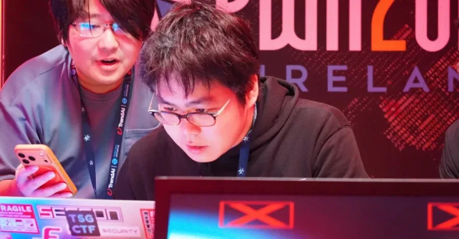 Three Teams Demonstrate Remote Hacks of Fully Patched Google Pixel 10 at Pwn2Own