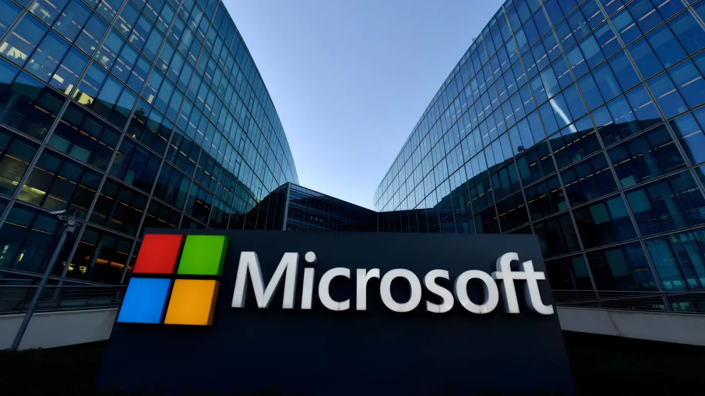 Microsoft Whistleblower Alleges Foreign Engineer Was Approved to Access U.S. Government Cloud Logs